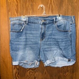 Old navy medium wash high rise denim shorts